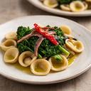 Orecchiette pugliesi con cime di rapa, acciughe e peperoncino